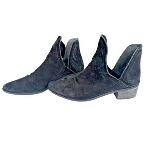 Coconuts by Matisse Pronto Side Cut Suede Heeled Booties Shoes Black 8.5M